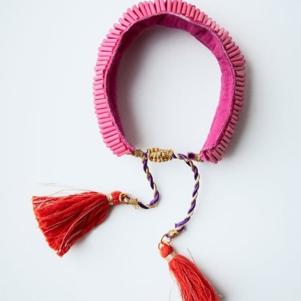 Zara beaded fuschia adhustable bracelet with tasles NEW